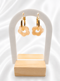 Boucle d’oreille à fleur