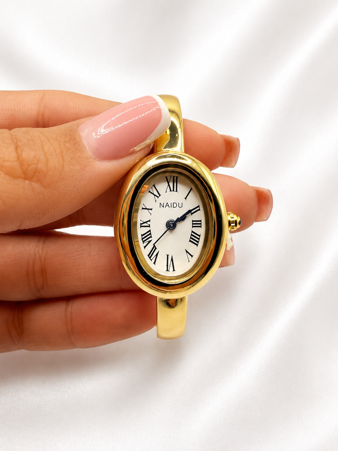 Montre ovale
