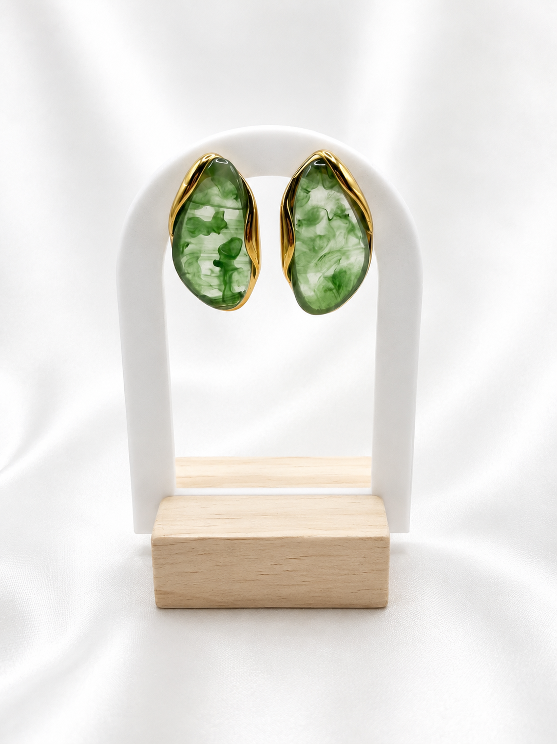 Boucle d’oreille en résine