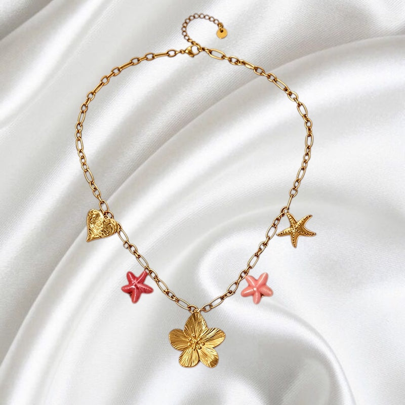 Collier Sarah